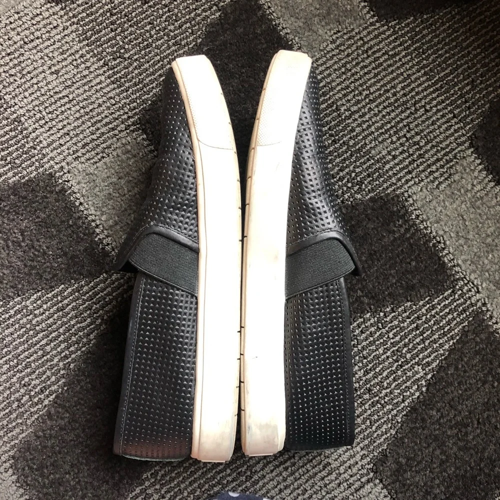 Vince Perforated Leather Blair Sneaker Black size 6.5